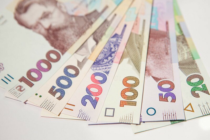 100-літні черкащани отримуватимуть більше вітальних грошей